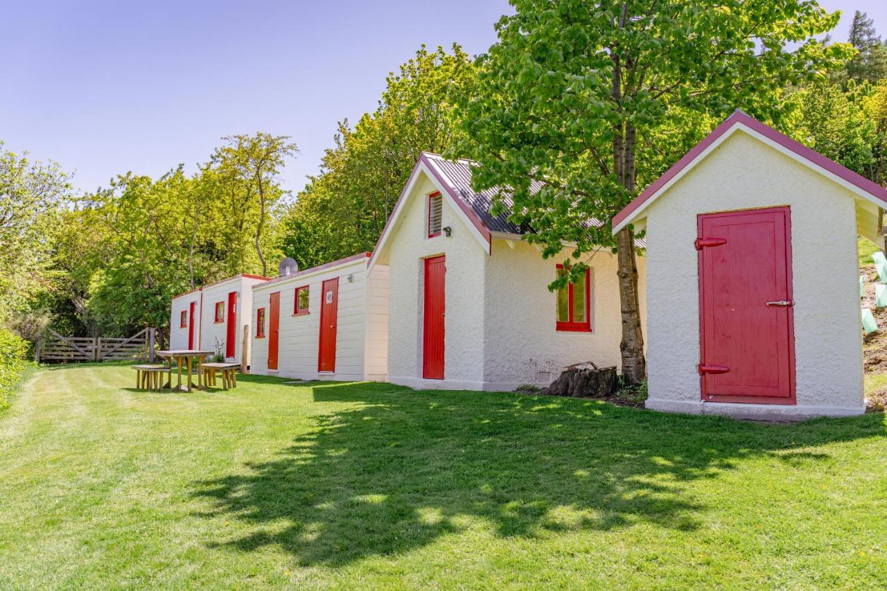 Mount Cook Station Huts Hotel Lake Tekapo Exterior photo